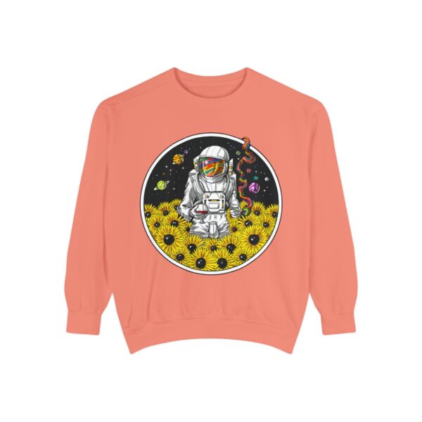 Astronaut Sweatshirt - Cosmic Vibes, Unisex Fashion, Gift for Space Lovers, Trendy Apparel, Casual Wear - Image 5