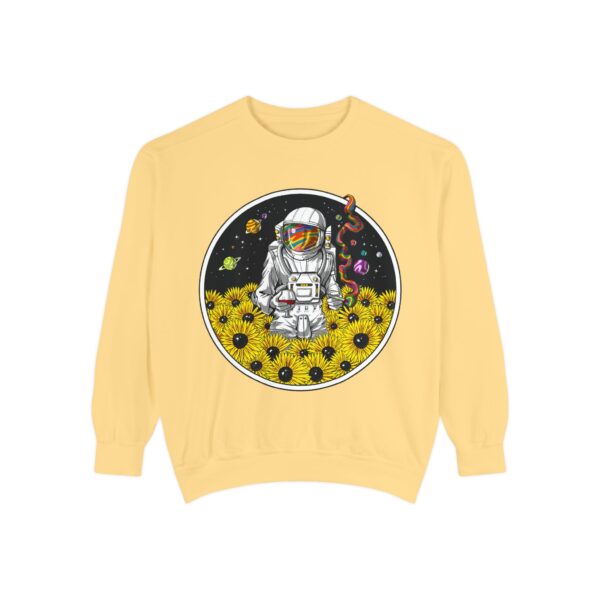 Astronaut Sweatshirt - Cosmic Vibes, Unisex Fashion, Gift for Space Lovers, Trendy Apparel, Casual Wear - Image 9