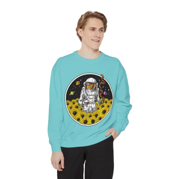Astronaut Sweatshirt - Cosmic Vibes, Unisex Fashion, Gift for Space Lovers, Trendy Apparel, Casual Wear - Image 19